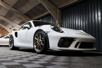 USED 2019 69 PORSCHE 911 4.0 GT3 RS PDK 2d 513 BHP LAST OF THE 991.2 GT3-RS.  LOW MILEAGE, HIGH SPEC, STUNNING EXAMPLE