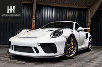 USED 2019 69 PORSCHE 911 4.0 GT3 RS PDK 2d 513 BHP LAST OF THE 991.2 GT3-RS.  LOW MILEAGE, HIGH SPEC, STUNNING EXAMPLE