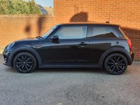 USED 2015 15 MINI HATCH COOPER 1.5 COOPER D 3d HUGE SPEC 