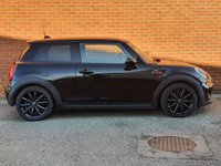 USED 2015 15 MINI HATCH COOPER 1.5 COOPER D 3d HUGE SPEC 
