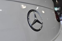 USED 2017 MERCEDES-BENZ E-CLASS 3.0 E 400 4MATIC AMG LINE PREMIUM PLUS 2d 329 BHP FULL SERVICE HISTORY + SATELLITE NAVIGATION + HEATED SEATS + GLASS PANORAMIC ROOF + ACTIVE PARK ASSIST + REAR VIEW CAMERA + 360 CAMERA + VIRTUAL COCKPIT + BURMEISTER SOUND SYSTEM + CRUISE CONTROL + ELECTRICAL LUMBAR SUPPORT