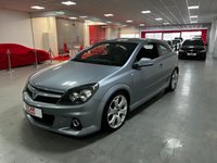 USED 2010 10 VAUXHALL ASTRA 2.0 VXR 3d 240 BHP * AIR CONDITIONING * ALLOYS *  ONLY 34K MILES *  HALF LEATHER *