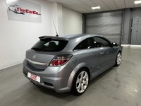 USED 2010 10 VAUXHALL ASTRA 2.0 VXR 3d 240 BHP * AIR CONDITIONING * ALLOYS *  ONLY 34K MILES *  HALF LEATHER *