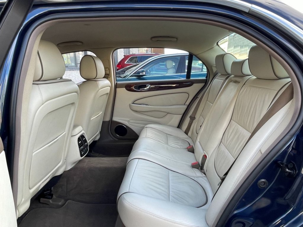 USED 2008 58 JAGUAR XJ 2.7 V6 EXECUTIVE 4d 204 BHP 