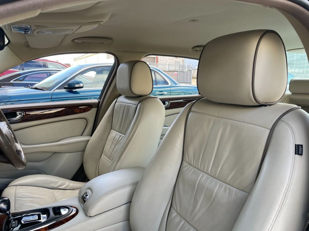 USED 2008 58 JAGUAR XJ 2.7 V6 EXECUTIVE 4d 204 BHP 