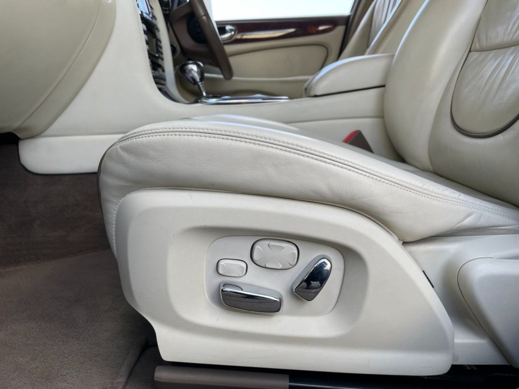 USED 2008 58 JAGUAR XJ 2.7 V6 EXECUTIVE 4d 204 BHP 