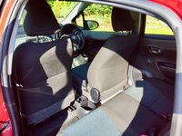 USED 2012 12 TOYOTA YARIS 1.3 VVT-I TR 5d AUTO 98 BHP 2 OWNER//ONLY 15,000 MILES//FULL TOYOTA/SPECIALIST SERVICING X9 STAMPS//PARKING CAMERA AND SENSORS//X2 NEW FRONT TYRES AUTO 98 BHP 2 OWNER//ONLY 15,000 MILES//FULL TOYOTA/SPECIALIST SERVICING X9 STAMPS//PARKING CAMERA AND SENSORS