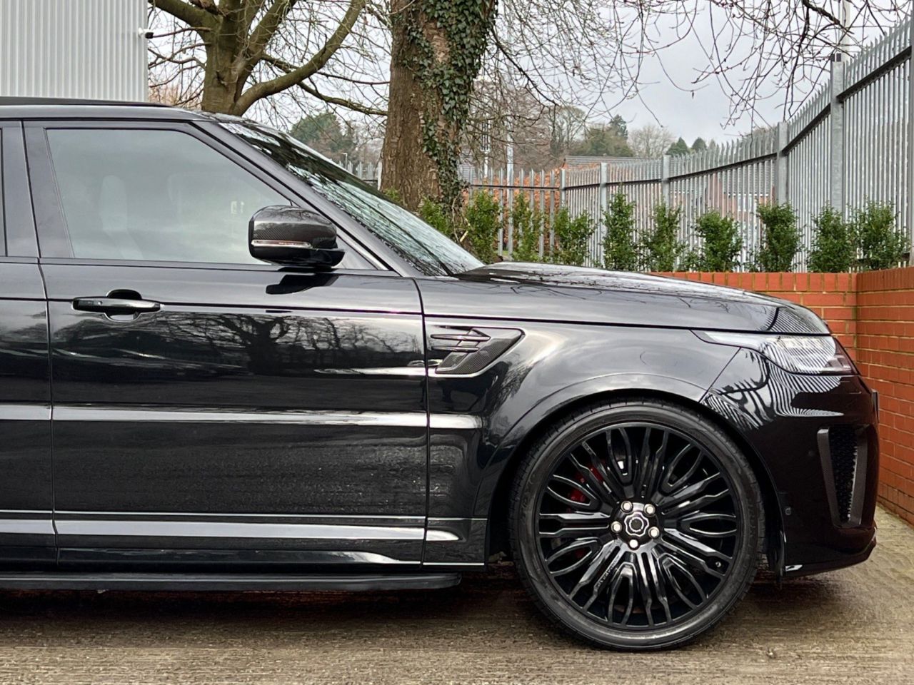 2019 LAND ROVER RANGE ROVER SPORT 5.0 P575 V8 SVR Auto 4WD (s/s) 5dr