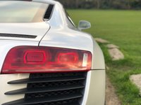 USED 2008 V AUDI R8 4.2 QUATTRO 2d 420 BHP FULL CARBON FIBRE TRIM