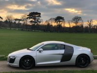 USED 2008 V AUDI R8 4.2 QUATTRO 2d 420 BHP FULL CARBON FIBRE TRIM