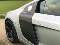 USED 2008 V AUDI R8 4.2 QUATTRO 2d 420 BHP FULL CARBON FIBRE TRIM