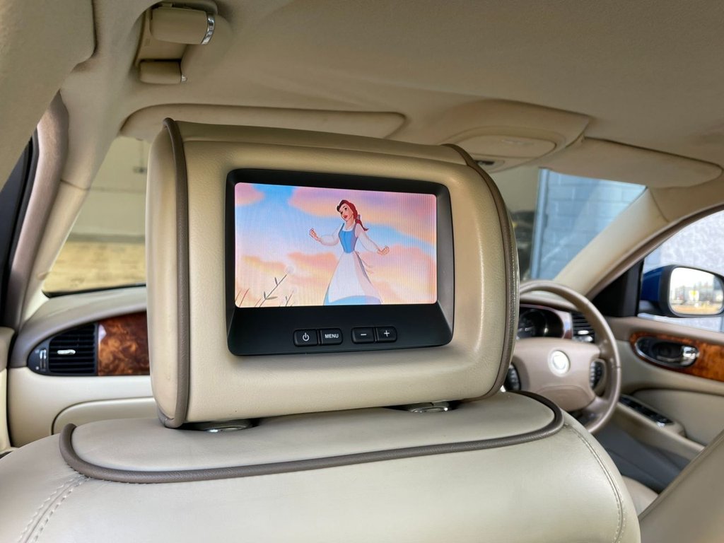 USED 2007 07 JAGUAR XJ 4.2 SOVEREIGN V8 4d 300 BHP 