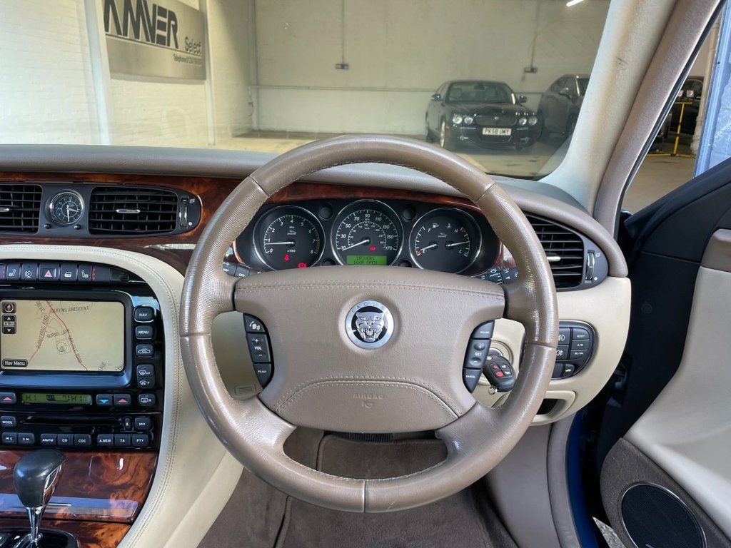 USED 2007 07 JAGUAR XJ 4.2 SOVEREIGN V8 4d 300 BHP 