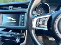 USED 2016 66 JAGUAR XF 2.0 R-SPORT 4d 161 BHP Sat Nav Black Pack R Sport