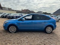 USED 2009 09 FORD FOCUS 1.8 TITANIUM 5d 125 BHP Full Service History + Titanium Spec