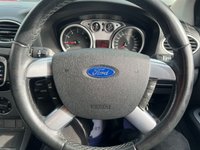 USED 2009 09 FORD FOCUS 1.8 TITANIUM 5d 125 BHP Full Service History + Titanium Spec