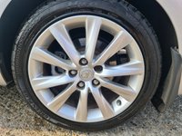 USED 2014 14 LEXUS IS 2.5 300H EXECUTIVE EDITION 4d 179 BHP LEXUS IS 2.5 300H EXECUTIVE EDITION 4d 179 BHP