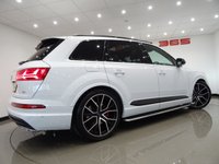 USED 2018 68 AUDI SQ7 4.0 V8 TDI (435 PS) VORSPRUNG TIPTRONIC QUATTRO 5DR + NAV + PANORAMIC ROOF + BOSE + HEAD UP + SOFT CLOSE DOORS + PRIVACY + 360 CAMERA + MATRIX L.E.D.S + MULTIMEDIA + E/BOOT + STEPS + BLACK PACK + 22 S 7SEATS+PANROOF+SOFT CL+LEATHER+HUD+BOSE+360 CAM+NAV