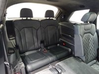 USED 2018 68 AUDI SQ7 4.0 V8 TDI (435 PS) VORSPRUNG TIPTRONIC QUATTRO 5DR + NAV + PANORAMIC ROOF + BOSE + HEAD UP + SOFT CLOSE DOORS + PRIVACY + 360 CAMERA + MATRIX L.E.D.S + MULTIMEDIA + E/BOOT + STEPS + BLACK PACK + 22 S 7SEATS+PANROOF+SOFT CL+LEATHER+HUD+BOSE+360 CAM+NAV
