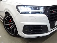 USED 2018 68 AUDI SQ7 4.0 V8 TDI (435 PS) VORSPRUNG TIPTRONIC QUATTRO 5DR + NAV + PANORAMIC ROOF + BOSE + HEAD UP + SOFT CLOSE DOORS + PRIVACY + 360 CAMERA + MATRIX L.E.D.S + MULTIMEDIA + E/BOOT + STEPS + BLACK PACK + 22 S 7SEATS+PANROOF+SOFT CL+LEATHER+HUD+BOSE+360 CAM+NAV