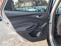 USED 2013 13 FORD FOCUS 1.0 ZETEC 5d 124 BHP FORD FOCUS 1.0 ZETEC 5d 124 BHP