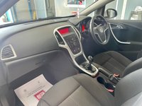 USED 2012 62 VAUXHALL ASTRA 1.4 SRI 5d 98 BHP Low Mileage,Cruise,P.Sensors