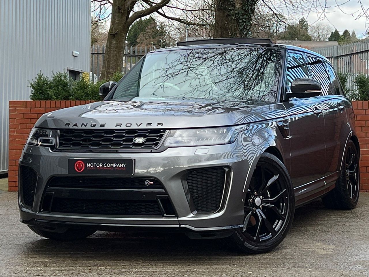 2018 68 LAND ROVER RANGE ROVER SPORT 5.0 P575 V8 SVR Auto 4WD (s/s) 5dr