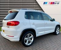 USED 2015 65 VOLKSWAGEN TIGUAN 2.0 R LINE TDI BLUEMOTION TECHNOLOGY 4MOTION 5d 148 BHP SATELITE NAVIGATION & PARK ASSIST