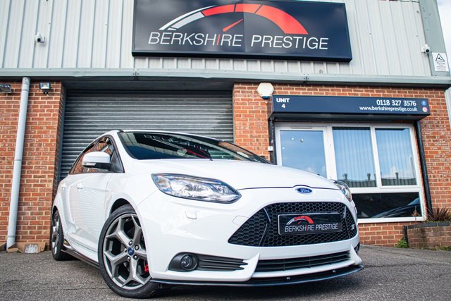 2014 W Ford Focus 2.0 ST-3 5d 247 BHP