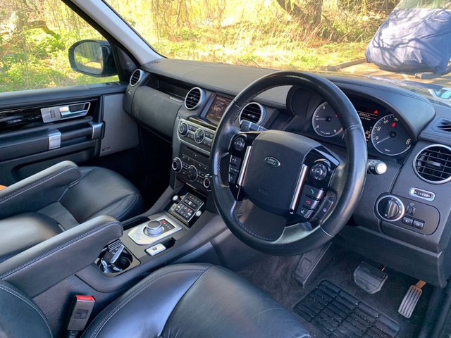 View our LAND ROVER DISCOVERY