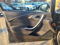 USED 2011 61 VAUXHALL ASTRA 1.4 SRI 5d 98 BHP VAUXHALL ASTRA 1.4 SRI 5d 98 BHP