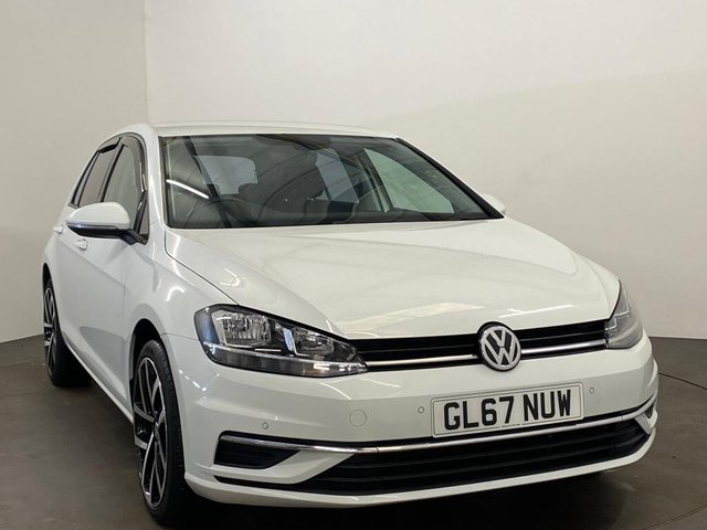 2017 67 Volkswagen Golf 1.6 SE NAVIGATION TDI BLUEMOTION TECHNOLOGY 5d 114 BHP