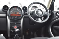 USED 2016 66 MINI COUNTRYMAN 1.6 COOPER 5d 122 BHP CHILLI PACK FULL MINI SERVICE HISTORY BLACK PK