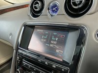 USED 2010 10 JAGUAR XJ 3.0 D V6 PORTFOLIO LWB 4d 275 BHP 