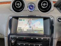 USED 2010 10 JAGUAR XJ 3.0 D V6 PORTFOLIO LWB 4d 275 BHP 
