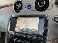 USED 2010 10 JAGUAR XJ 3.0 D V6 PORTFOLIO LWB 4d 275 BHP 