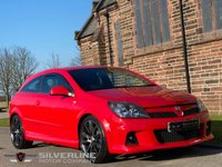 USED 2010 10 VAUXHALL ASTRA 2.0 VXR 3d 240 BHP 