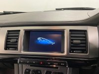 USED 2014 14 JAGUAR XF 2.2 D R-SPORT SPORTBRAKE 5d 200 BHP R - Sport