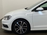 USED 2015 65 VOLKSWAGEN GOLF 2.0 R-LINE TDI BLUEMOTION TECHNOLOGY 5d 148 BHP 