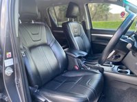 USED 2017 17 TOYOTA HI-LUX 2.4 INVINCIBLE X 4WD D-4D DCB 148 BHP 