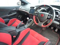 USED 2016 66 HONDA CIVIC 2.0 I-VTEC TYPE R GT 5d 306 BHP www.suffolkcarcentre.co.uk - Located at Lowestoft