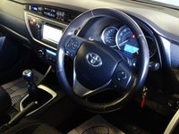 USED 2015 D TOYOTA AURIS 1.4 D-4D ICON PLUS 5d 89 BHP SATNAV.......HEATED SEATS