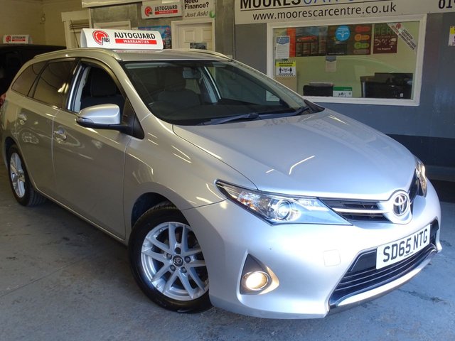 2015 D Toyota Auris 1.4 D-4D ICON PLUS 5d 89 BHP