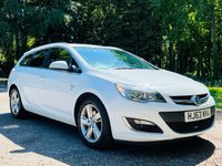 USED 2013 63 VAUXHALL ASTRA DIESEL SPORTS TOURER SRI 2.0 CDTI AUTOMATIC ESTATE  * AUTOMATIC *