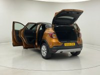 USED 2020 20 RENAULT CAPTUR 1.3 ICONIC TCE 5d 129 BHP Satnav, bluetooth & DAB