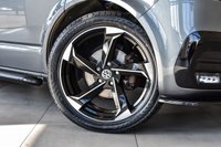 USED 2020 70 VOLKSWAGEN TRANSPORTER T6.1 T32 2.0 TDI 199PS 4MOTION DSG HIGHLINE KOMBI SWB Elec Doors, Htd Seats, Rev Cam