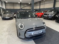 USED 2021 21 MINI HATCH COOPER 1.5 COOPER CLASSIC 5d 134 BHP *** LIKE NEW, READY NOW ***