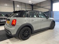 USED 2021 21 MINI HATCH COOPER 1.5 COOPER CLASSIC 5d 134 BHP *** LIKE NEW, READY NOW ***