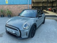 USED 2021 21 MINI HATCH COOPER 1.5 COOPER CLASSIC 5d 134 BHP *** LIKE NEW, READY NOW ***