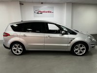 USED 2012 12 FORD S-MAX 2.0 TITANIUM TDCI 5d 138 BHP * PRIVACY * CLIMATE *  7 SEATS * LEATHER * NAVIGATION * PARKING SENSORS * 18 INCH ALLOY WHEELS *